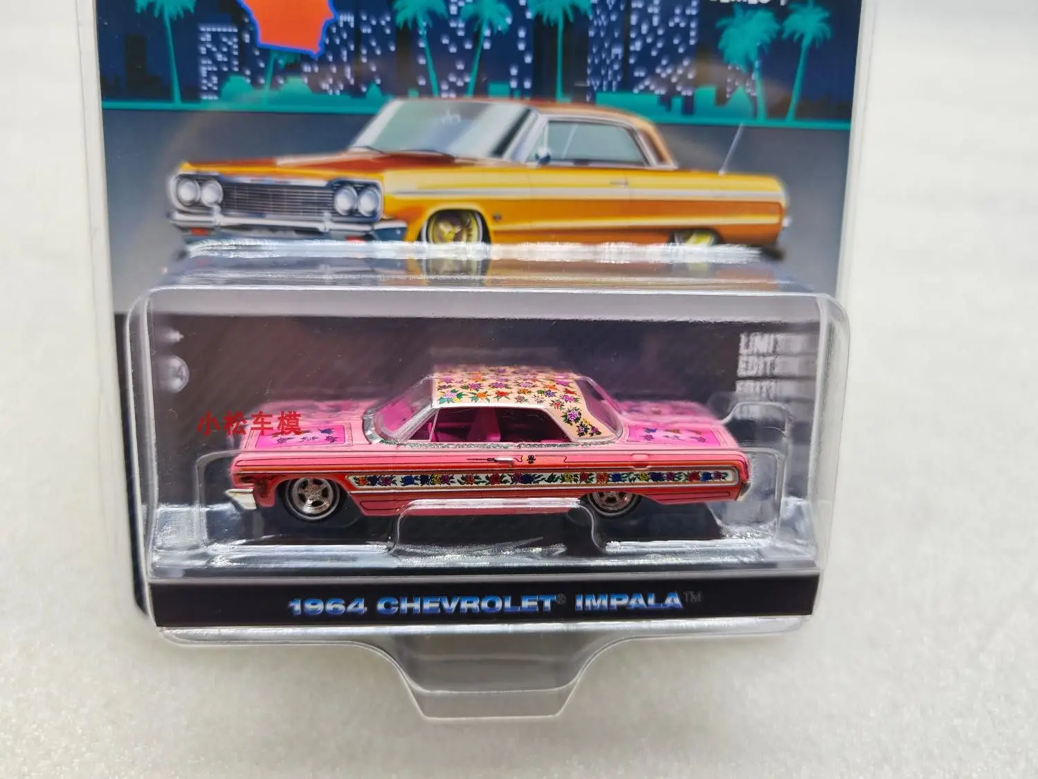 GreenLight 1:64 1964 Impala Low Rider - Gypsy Rose (Hard Board) 63010-A Diecast Alloy Car Model Collectible