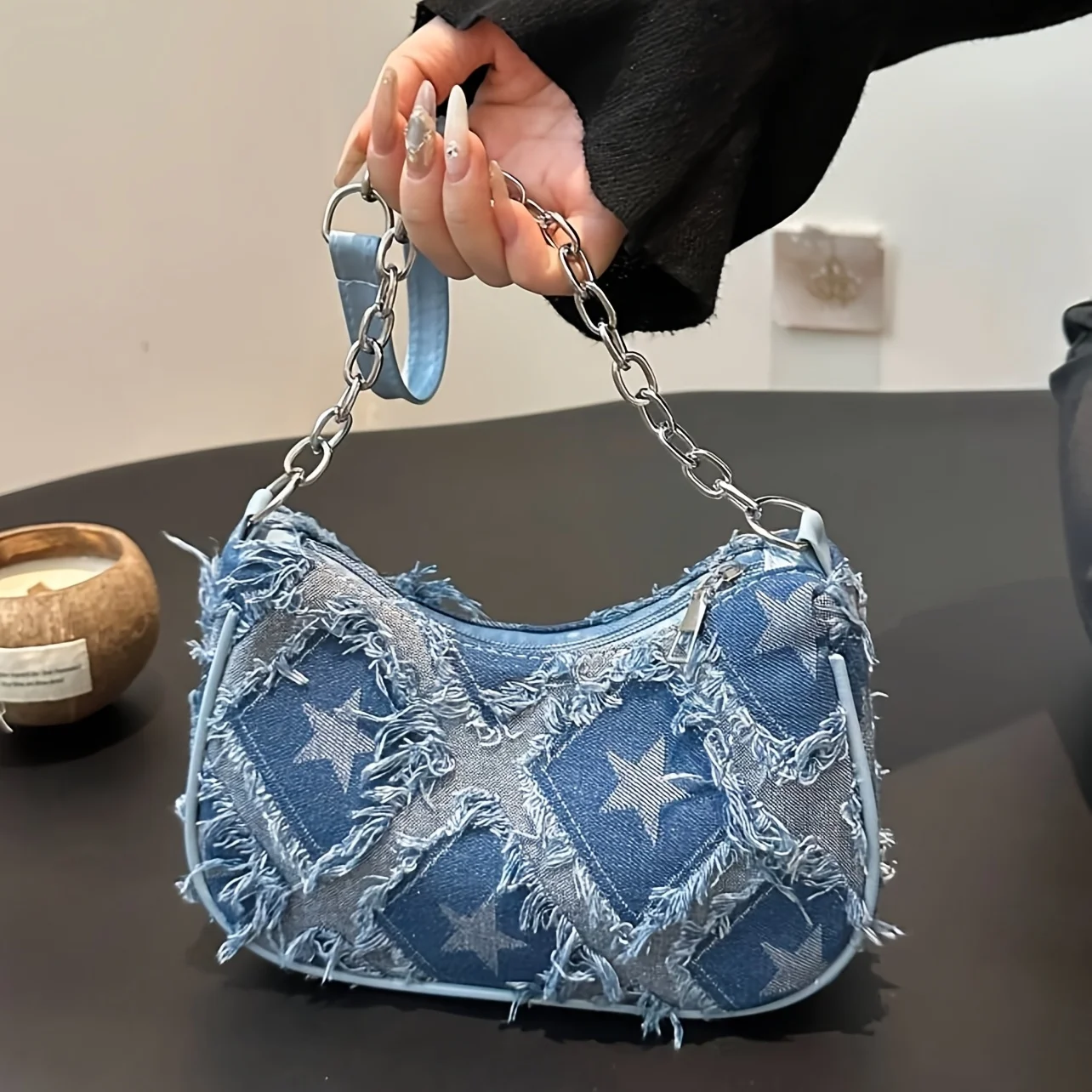 Damen-Tragetasche mit Sternmuster, blauem Distressed-Design, goldfarbene Hardware, stilvolle Handtasche, Umhängetasche für den täglichen Gebrauch – Detail 21