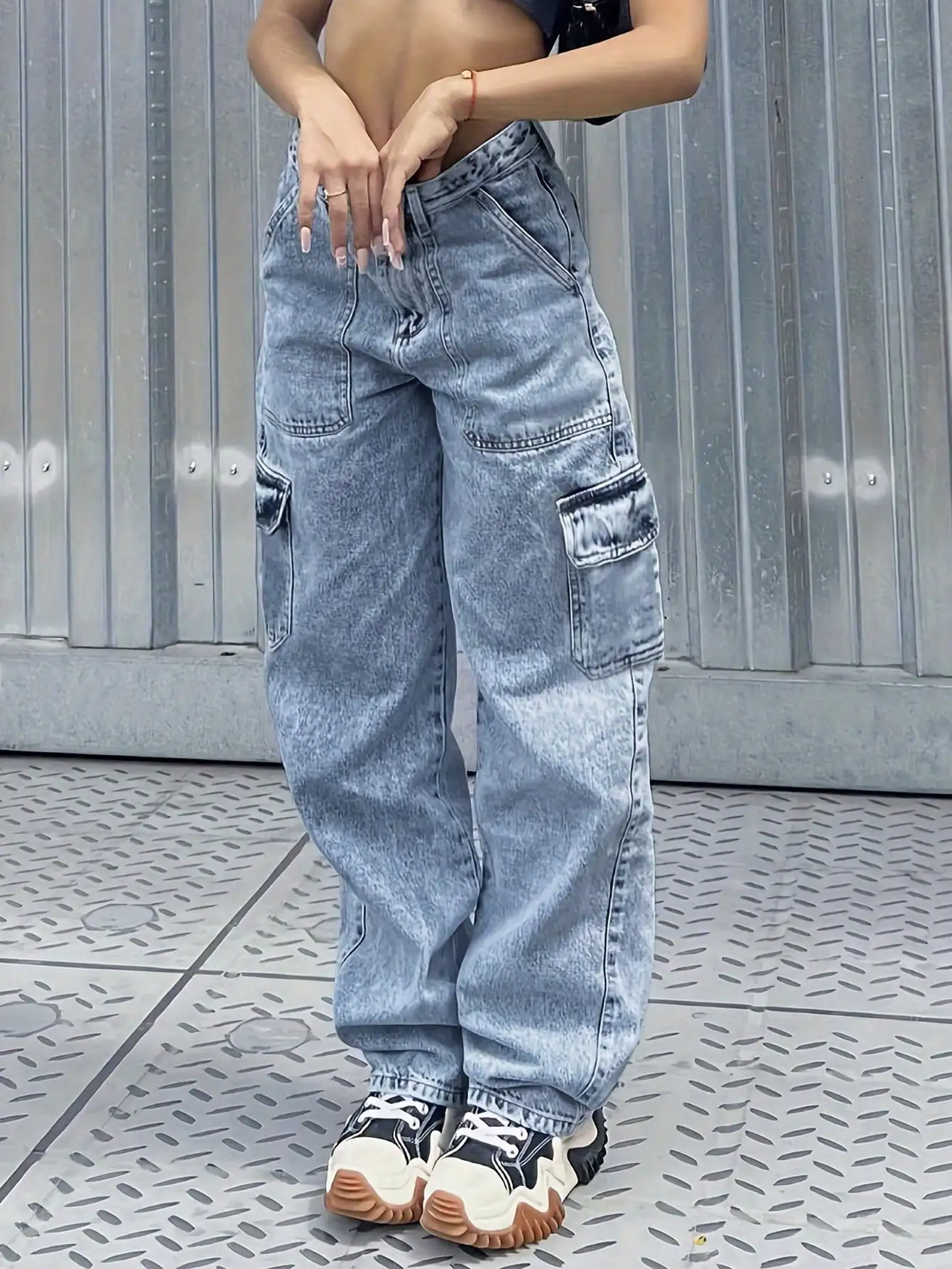 

Women's Loose Fit Cargo Denim Pants with Multiple Pockets, Light Washed, High Waist, Streetwear Style