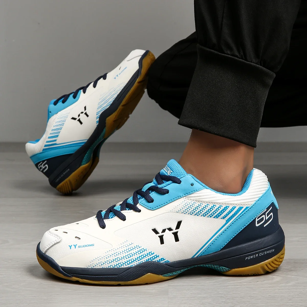 

Badminton Shoes Men Women Breathable Ultra Light Tennis Sneakers Anti-Slip Indoor Sports Shoes