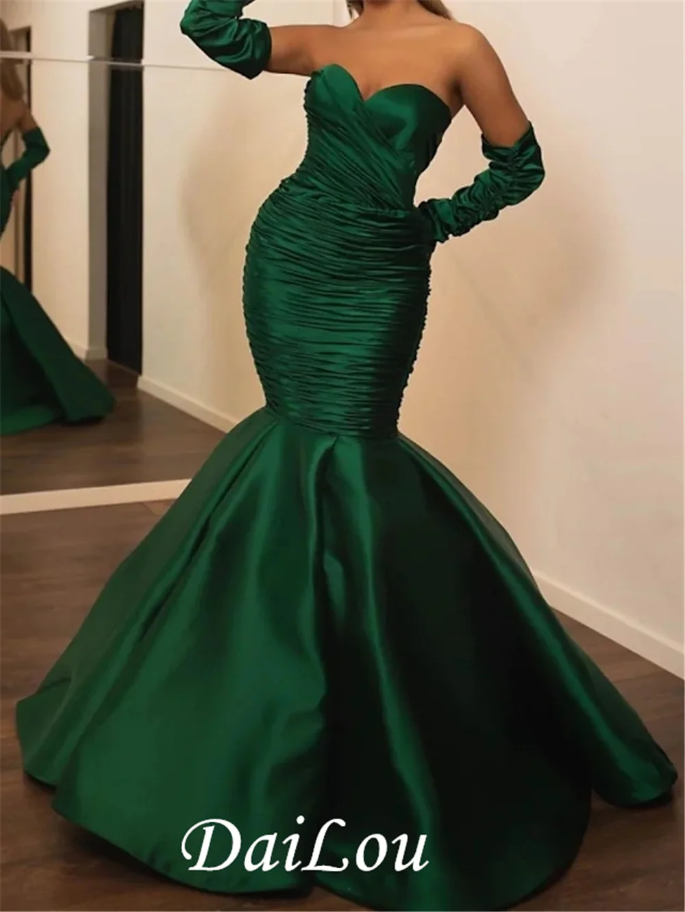 

Mermaid / Trumpet Elegant Engagement Formal Evening Dress Sweetheart Neckline Long Sleeve Floor Length Satin with Ruched