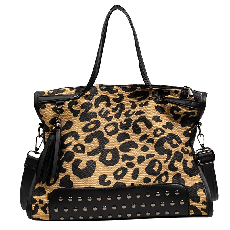 KK  New 2024 model, women's fashion leopard print, women's fashion style, single shoulder crossbody bag, commuting handbag