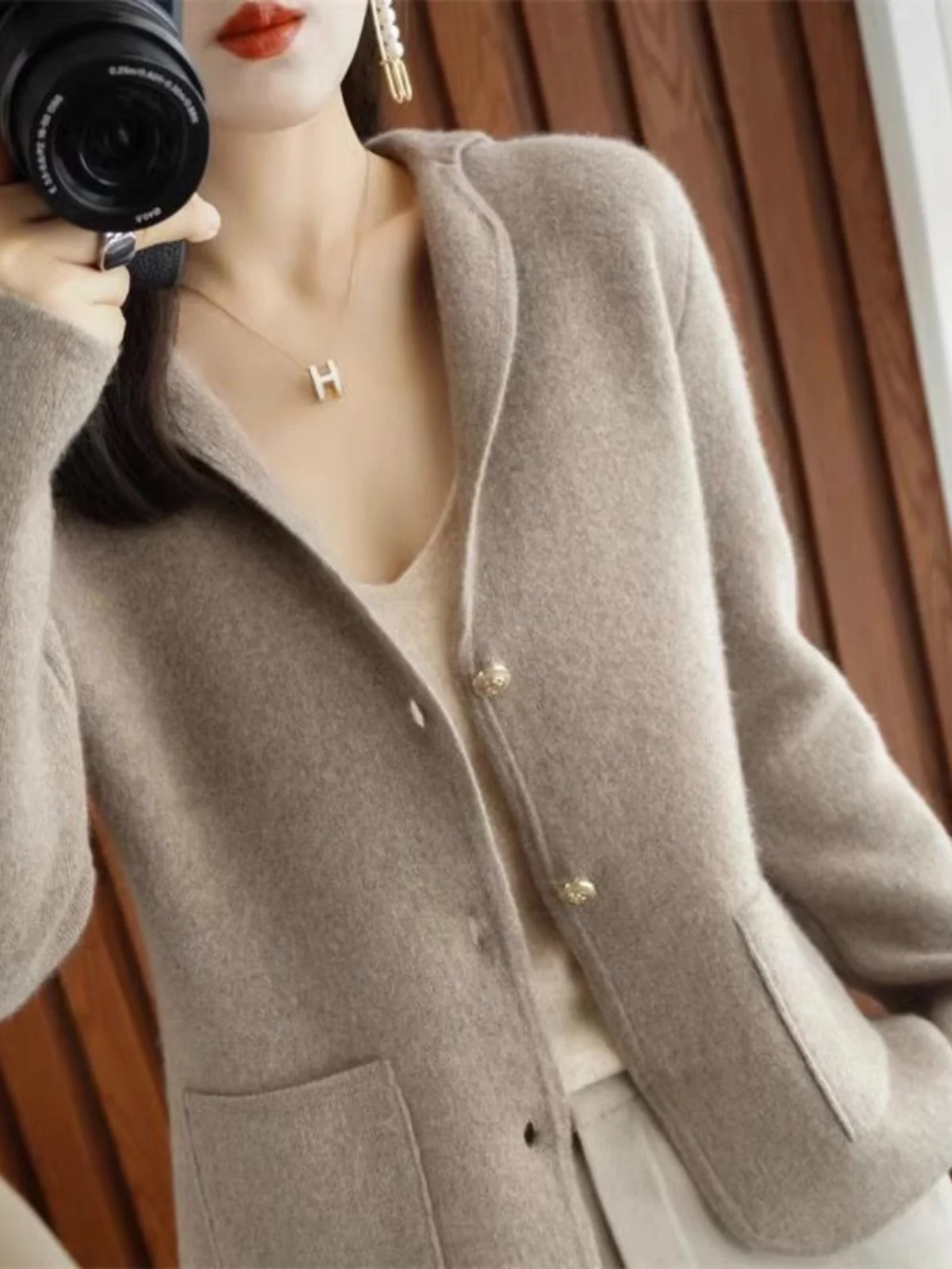 

Роскошный женский ор шерстяной свитер Camere Jaet Long Sve Commute Sle Весенний сезон Regular Length Другой материал 00%