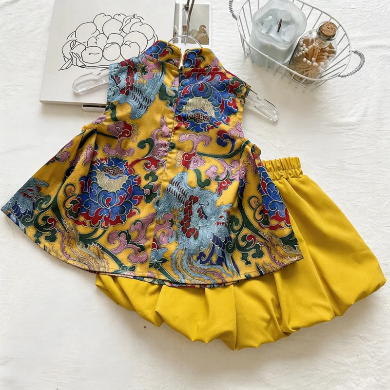 

Girls' Chinese-style jacquard sleeveless fastening and elastic waist bloomers