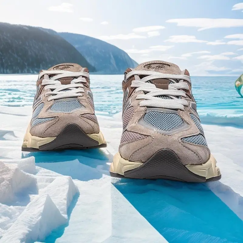 أحذية ترفيهية رياضية قماشية مستديرة الرأس بتصميم شعبي جديد وعصري لصيف 2025، أحذية لوحية مضادة للانزلاق قابلة للتنفس