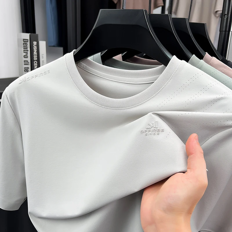 Short Sleeved T-shirt Summer 2026 New Casual Seamless Breathable Quick Drying High-end Half Sleeved Round Neck T-shirt