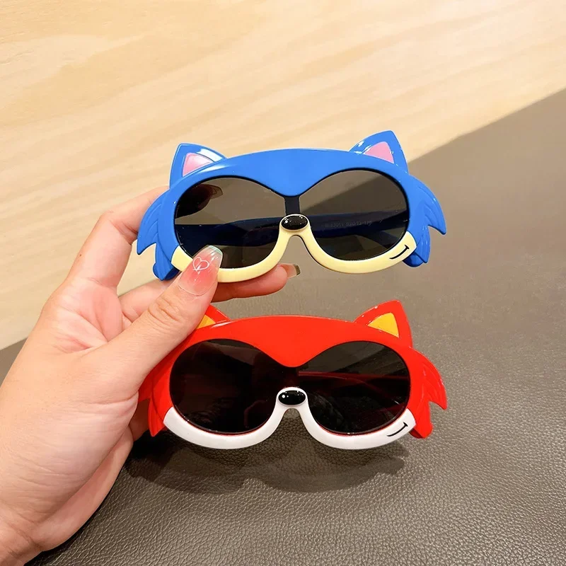 Sonic The Hedgehog Sunglasses Children Cartoon Silicone Sunglasses Outdoor UV Protection Sunglasses Ladies Photo Props Glasses