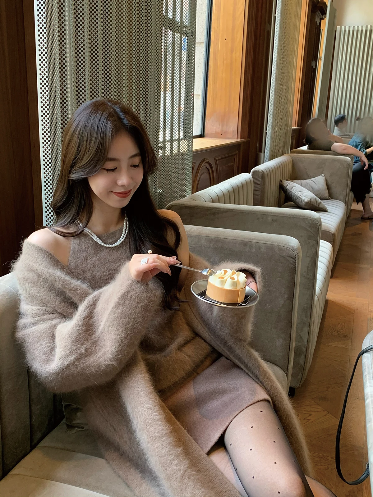 

Утепленный плюшевый жилет-свитер и комплект из двух предметов для женщин: мягкий, модный, зимний наряд в стиле Seoul Lady Pure Desire