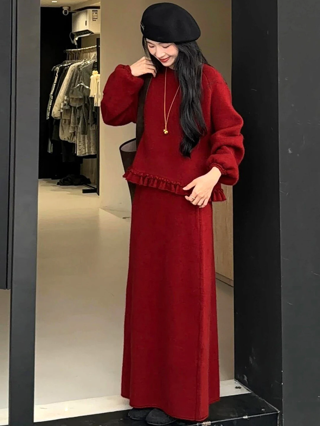 

Red Fashion Two-Piece Set Women's Spring 2026 Slimming Korean Style Top Half-Skirt Set Atmosphere Sensation Elegant