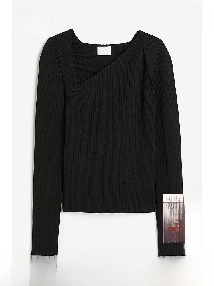 

Comfortable Faionable Casual Asymmetric Ne Knitted Sweater for Women by H&M Polyester Fiber Long Sve Regular Length