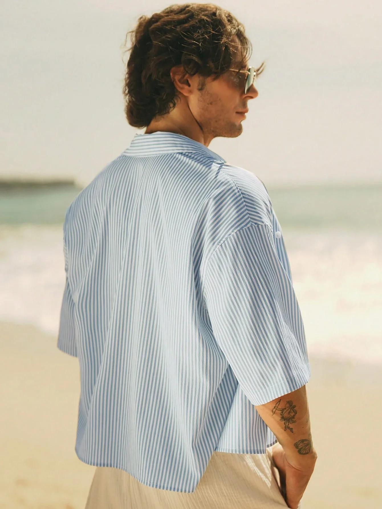 

Men's Blue White Striped Short Sleeve Casual Camp Collar Shirt Beach Resort Wear