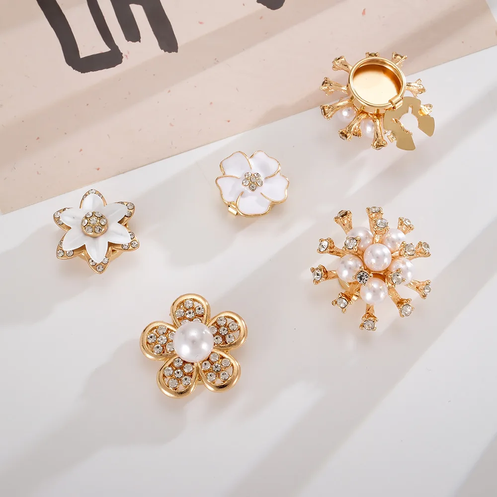 novo-conjunto-de-botoes-decorativos-para-camisa-abotoaduras-pingentes-de-cristal-em-formato-de-gota-coracao-e-flor-acessorios-diy-elegantes-para-vestuario