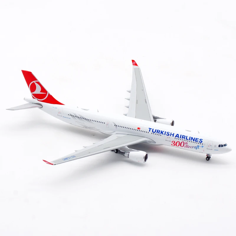 Diecast 1:400 Scale Turkish Airlines A330-300 TC-LNC Alloy Aircraft Model Collection Ornaments Display Toy Gift