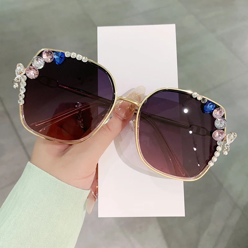 

1PCS diamond fashion glasses women's glasses new face slim crystal rimless sunglasses.