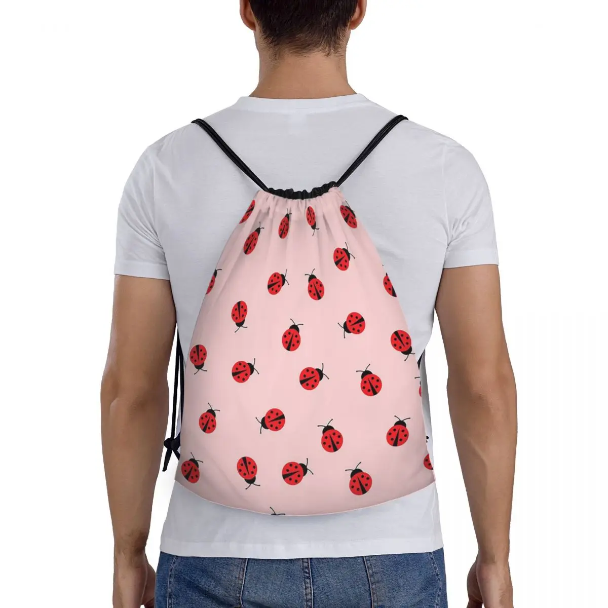 

Рюкзаки с милым рисунком божьей коровки на розовом фоне, модные сумки на шнурке, сумки для мелочей, сумки для книг, сумки для путешествий, сумки для студентов