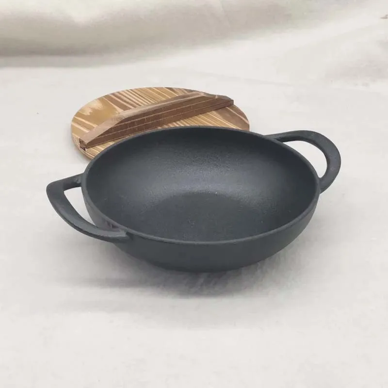 19cm Cast Iron Flat Bottom Stew Pot, Frying Pan with Wood Cover