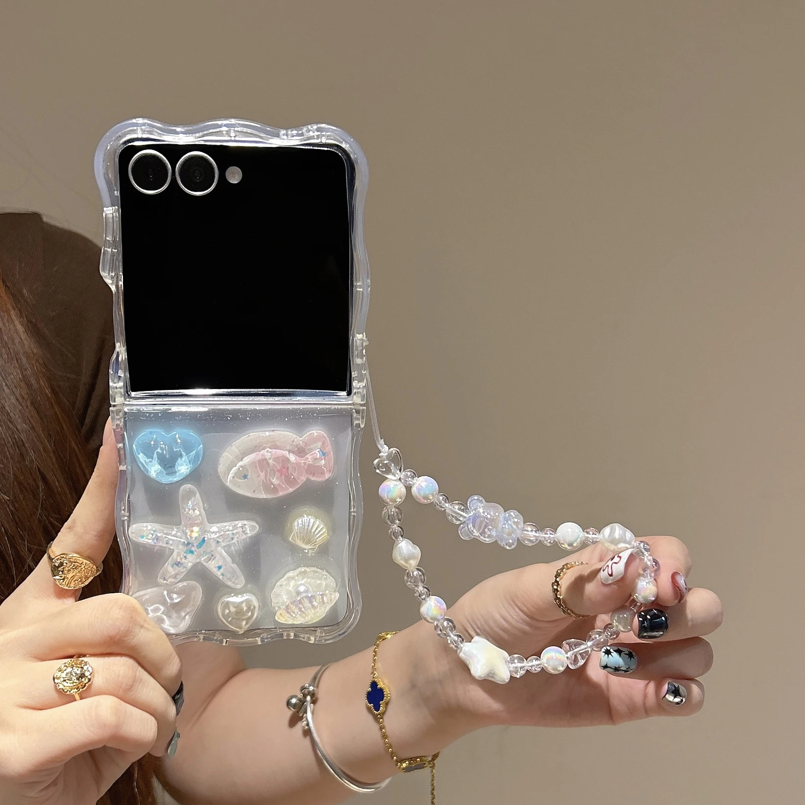 

Back Cover For Samsung Galaxy Z Flip 7 6 5 4 3 Case Gliiter 3D Star Fish Shell Bracelet Wristband Chain Phone Case