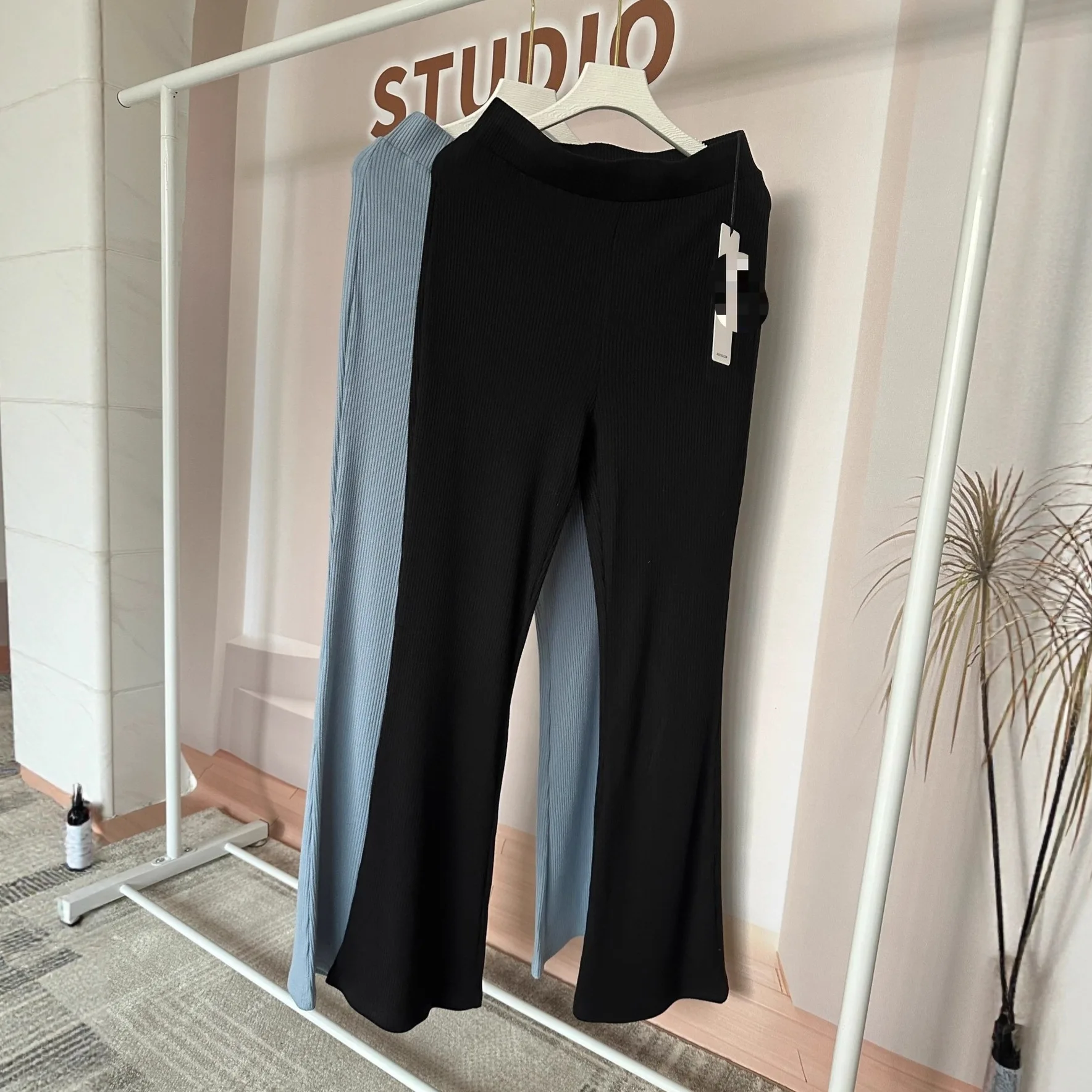 Damskie dzianinowe spodnie z wysokim stanem, rozszerzane, z szerokimi nogawkami, długie, wyszczuplające, do ziemi, lekko rozszerzane, codzienne.