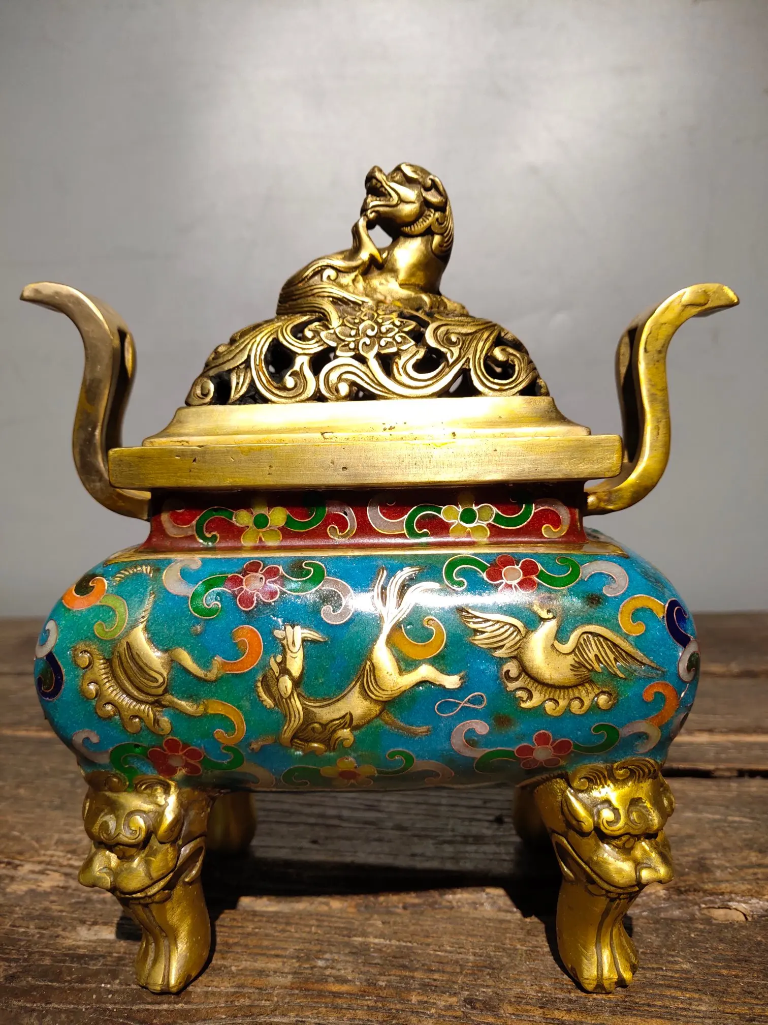 

8"Tibetan Temple Collection Old Bronze Cloisonne Enamel Lion Statue binaural quadruped incense burner Ornament Town house