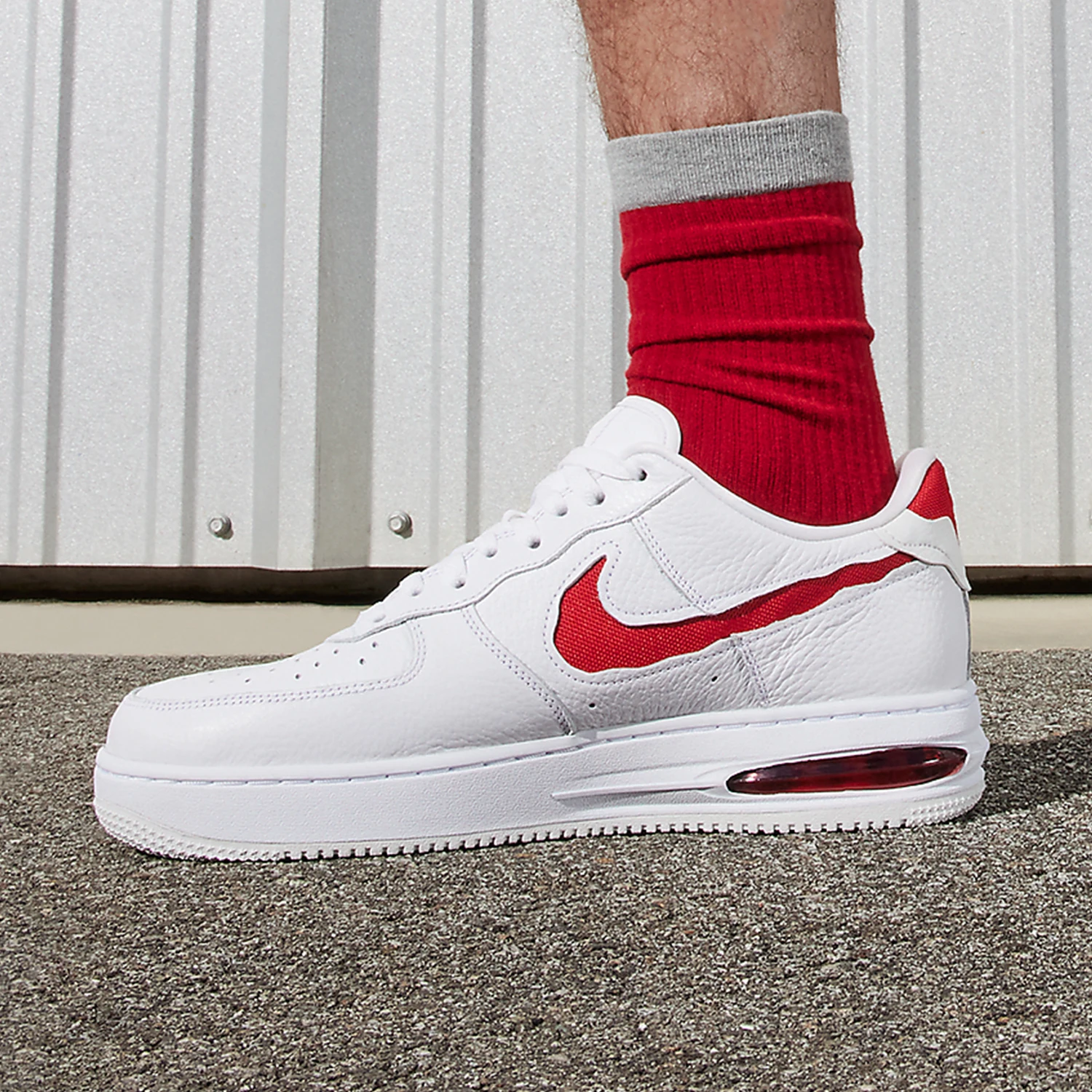 

Мужские повседневные кроссовки Nike Authentic Air Force 1 Low HF3630-100