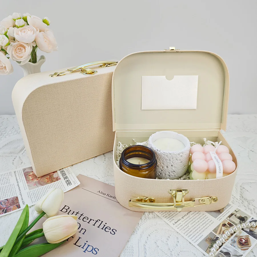

2PCS Luxury Gift Packaging Box with Handle Cardboard Suitcase Bridesmaid Apricot Packaging Jewelry Box Baby Shower Boxes S065