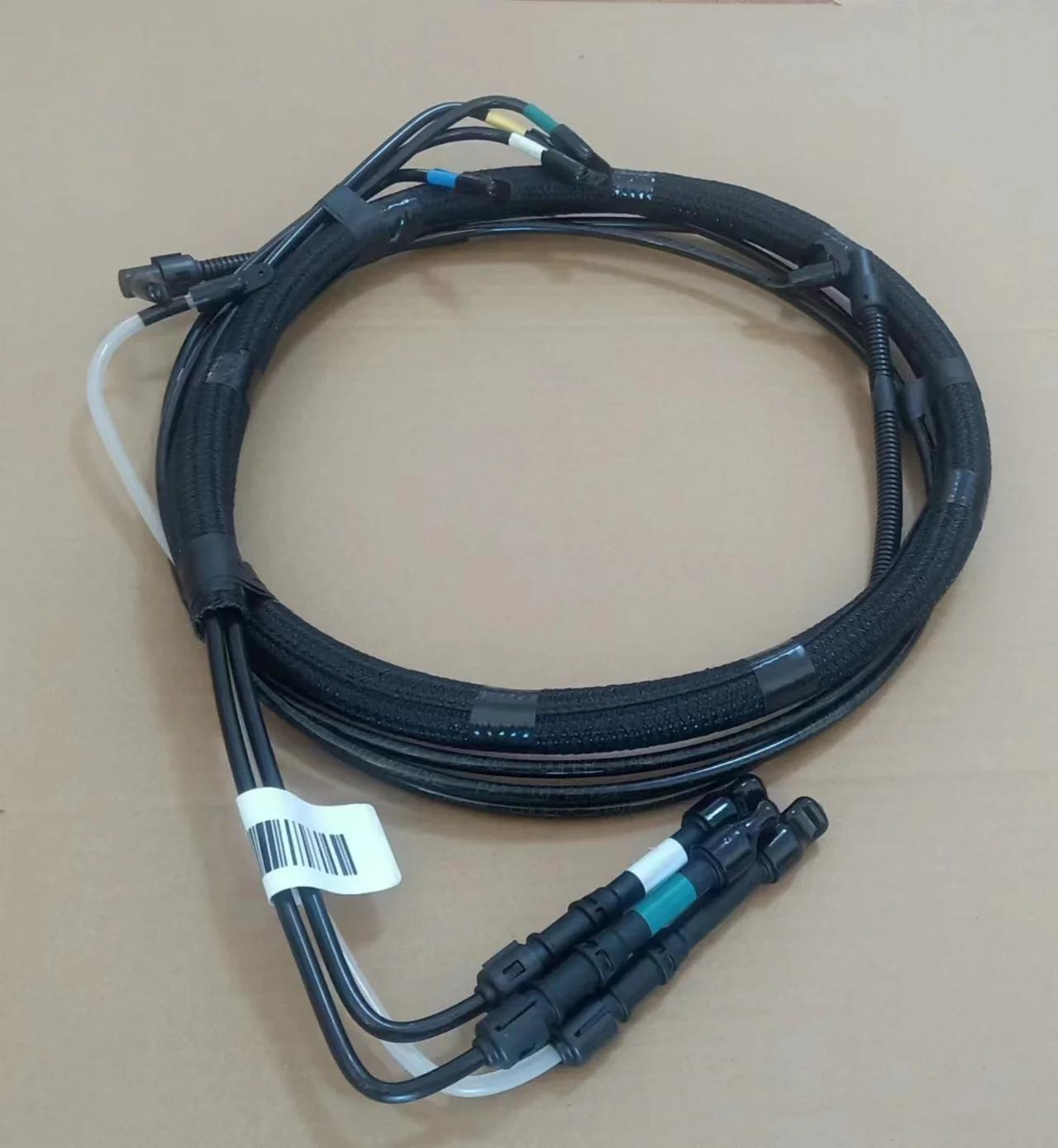 Passend für 2012-2014 Jeep Grand Cherokee Luftfederung kompressor leitung 52124932ae