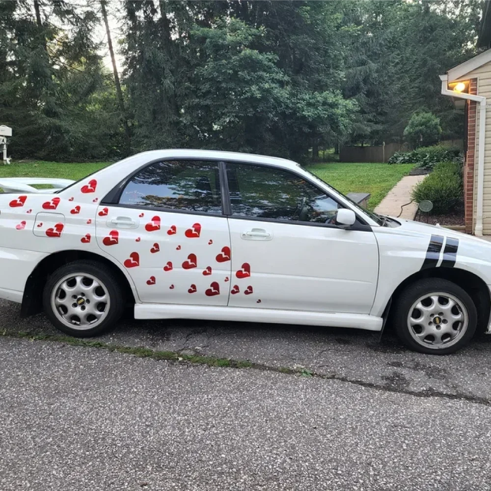 Car Stickers Broken Heart A Set of 24 Auto Decals Apply To Car Window Door Bumper Waterproof Decor Accessories JDM Stickers