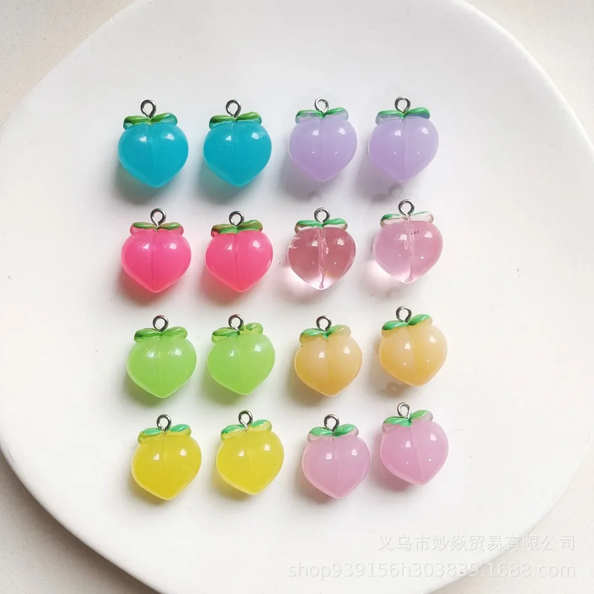 SG10 Nette 10Pcs 20mm Simulation Bunte Obst Pfirsich Flache Charms Anhänger Schmuck Machen Zubehör DIY Ohrringe Halskette