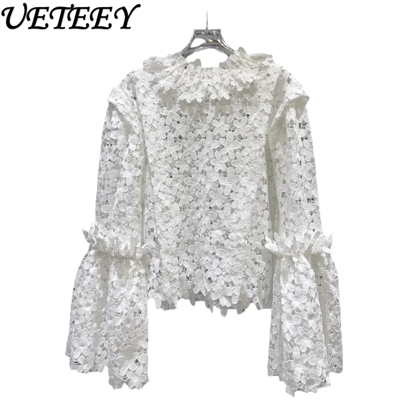 

2026 Весенняя новая милая модная белая рубашка с рюшами и цветочным принтом, блузки с выдолбленным воротником и рукавами-колокольчиками, кружевные блузки, женские топы