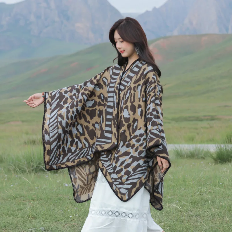 

Outdoor casual warm, comfortable, breathable, unique border leopard print slit shawl, versatile and fashionable ethnic-style cap