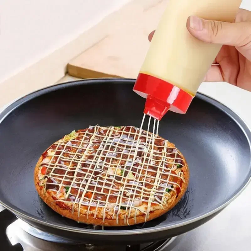 

300ml 4-Hole Plastic Salad Mustard Kitchen Accessories Dressing Squeeze Convenience Silicone Bottle Condiment Decoration Tools