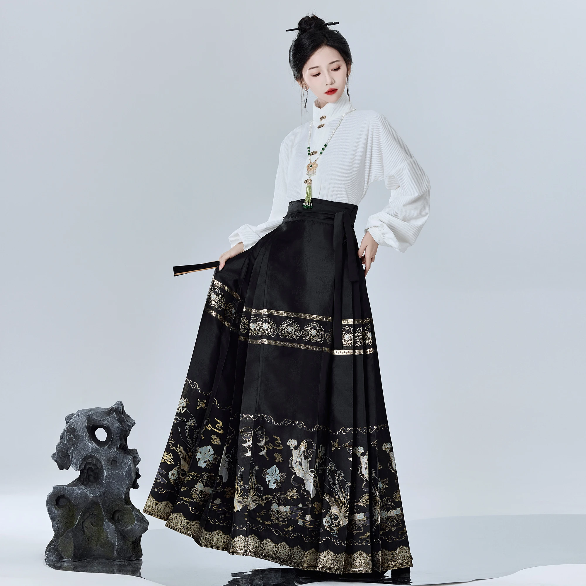 Slimming Long Heavy Embroidery Gold Weave  Tailed Skirt Stand Collar Autumn Winter Hanfu Top Versatile Fashionable Chine...