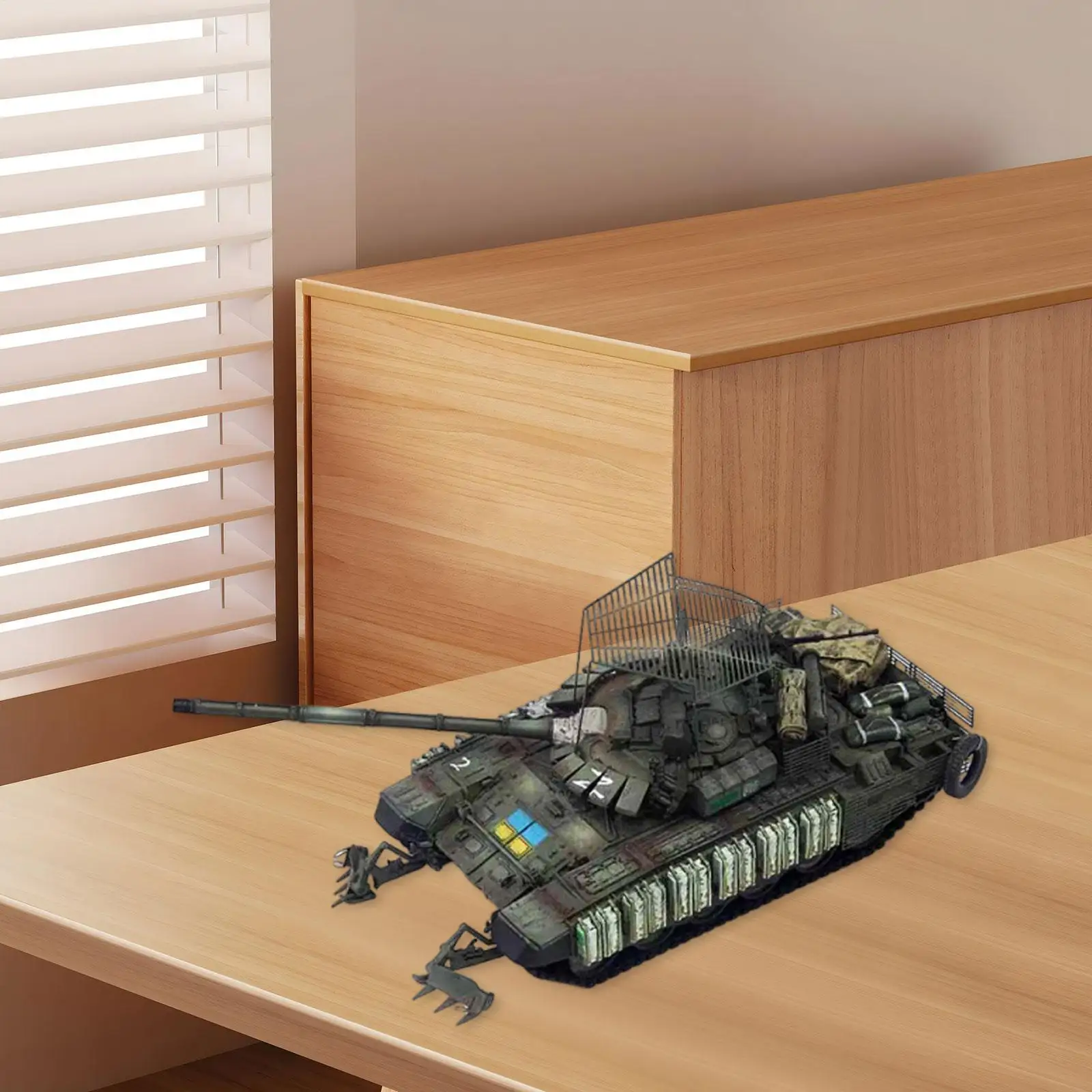 

Realistic Battle Damage Tank Model 1 72 Scale Resin Metal Toy Miniature Ornament for Collectors Display