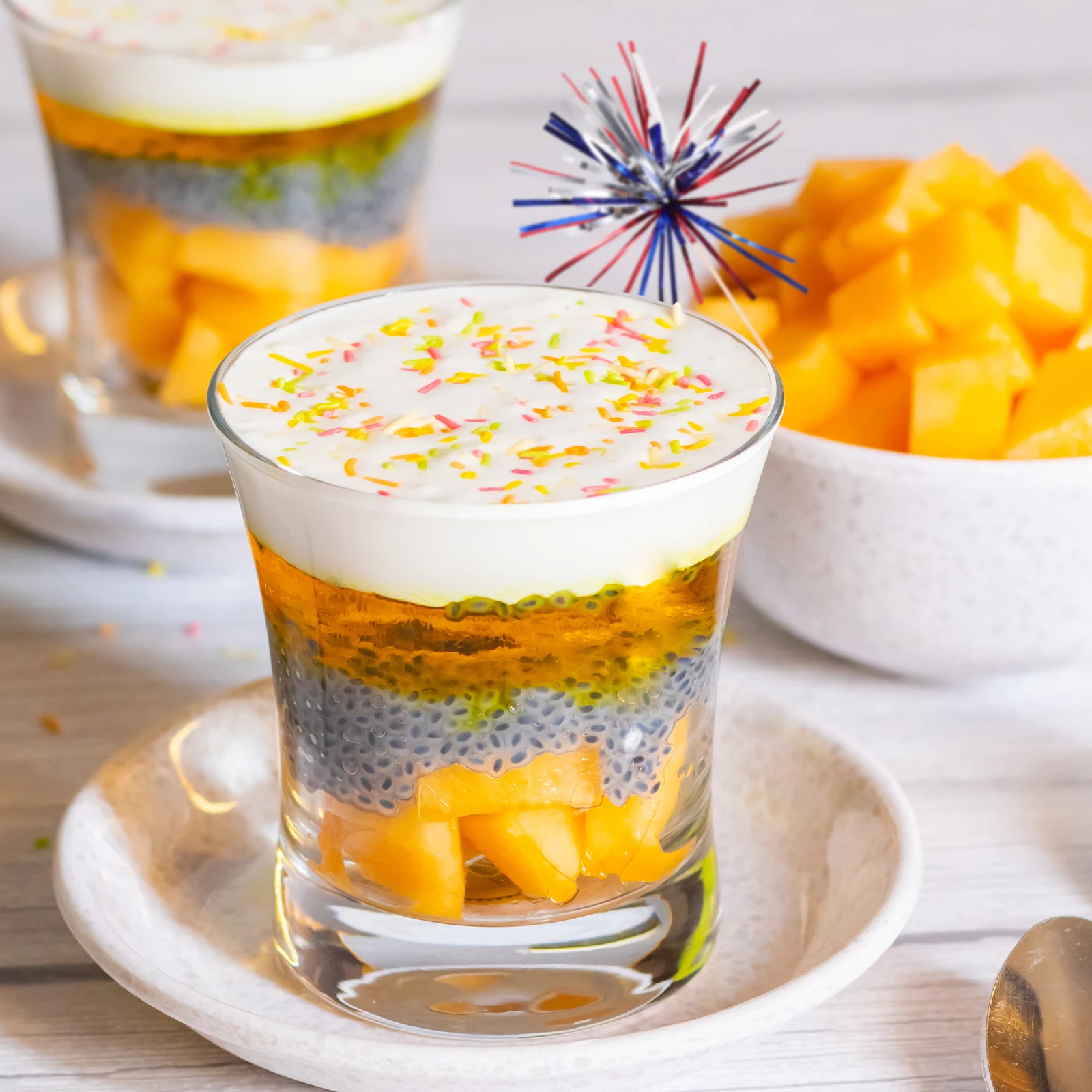 

100pcs Fruit Decorative Wood Food Picks For Cake Dessert Cocktail Appetizer Party Snack Bar Hotel Home Use Elegant