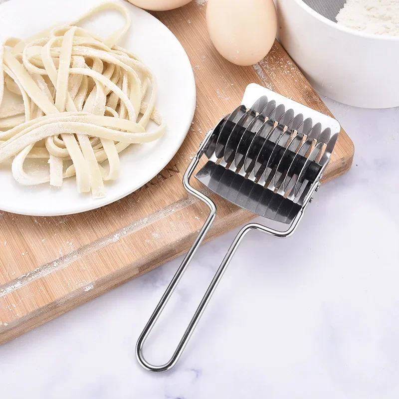 1PCS Simple Stainless Steel Noodle Slitter DIY Handmade Noodle Slitter Semi-automatic Slitter Kitchen Utensils