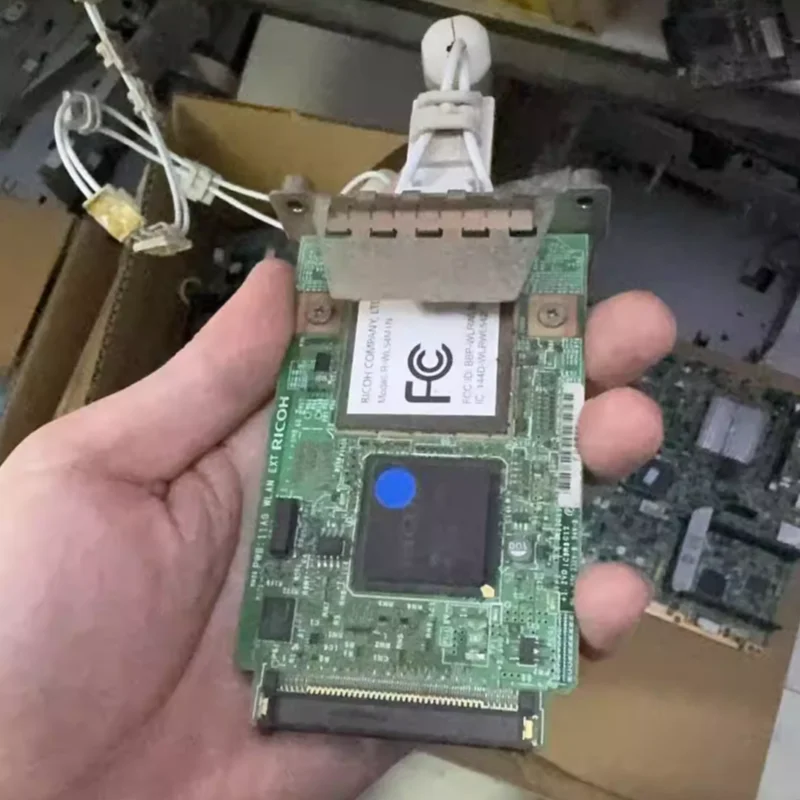 

1 комплект R-CMN-851-A модуль беспроводного интерфейса типа M19 IEEE 802.11a/g/n для Ricoh Aficio MP C3003