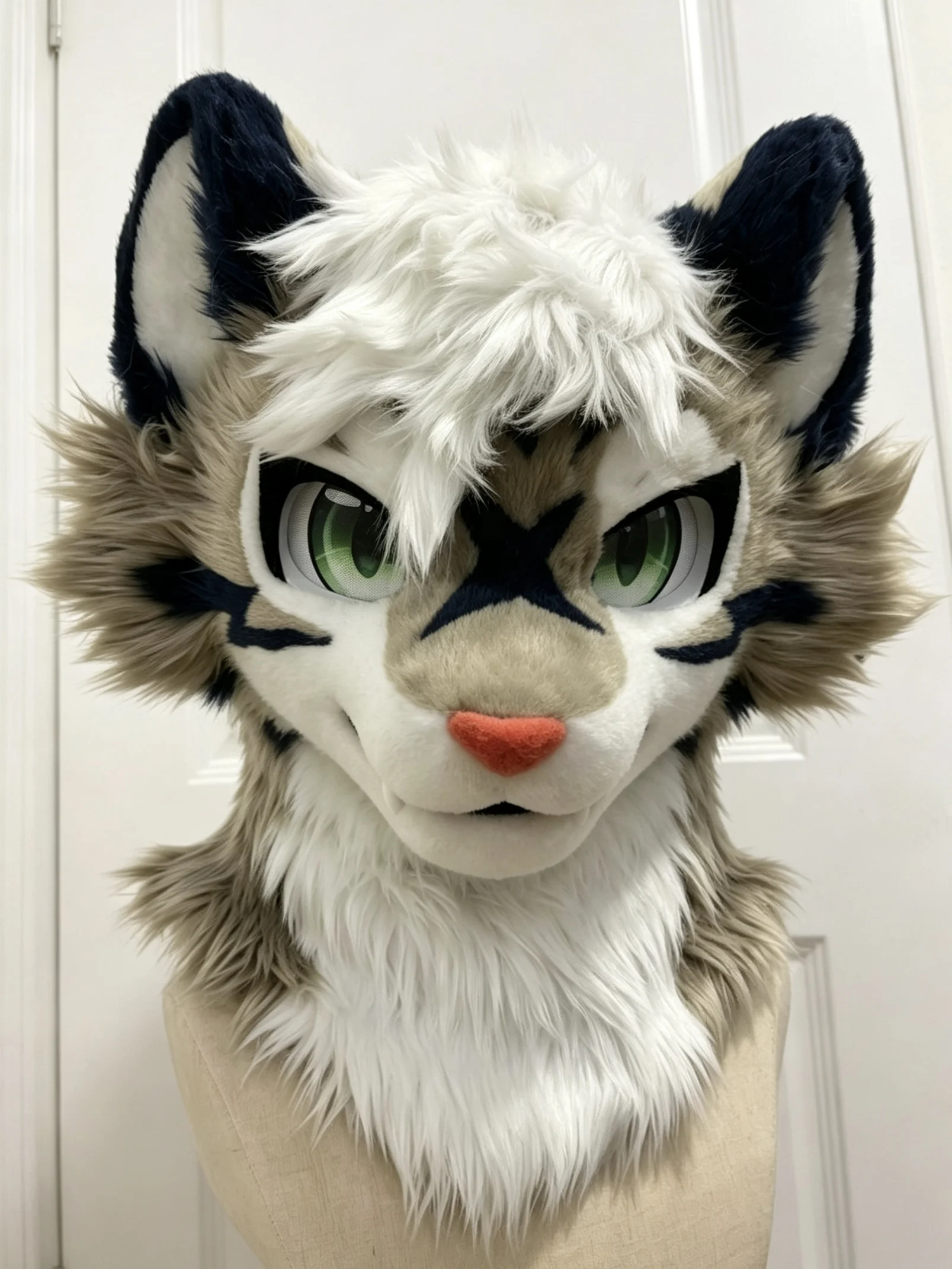 

Handmade husky plush coat featuring wolf mascot for role-playing Halloween fox costume for real-life photography