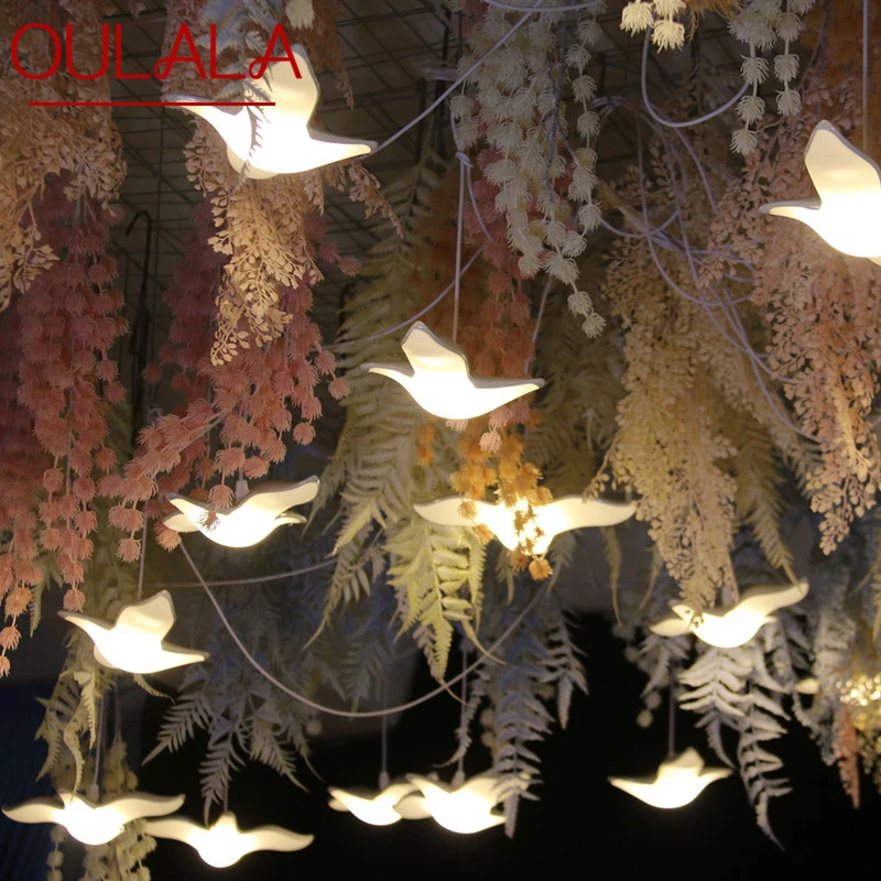 

OULALA Modern Wedding Pendant Lamp Festival Lights Atmosphere LED Light for Party Stage Bird Background Decorationnd