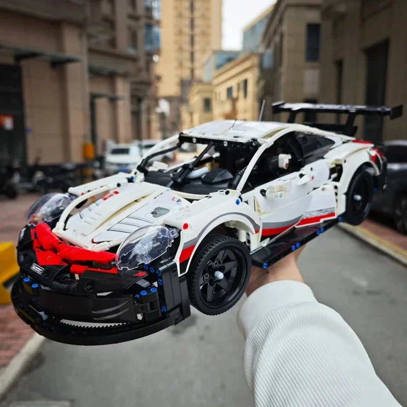 

1:10 Technic 911RSR Racing Car Building Blocks (1580 Pcs) Assembly Toy Model for Boys, Birthday Gift, Home Decoration