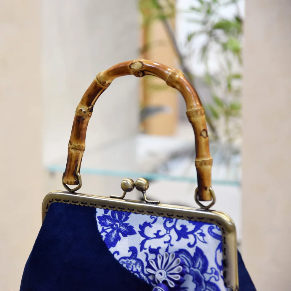 Classic Blue White Porcelain Embroidery Bag Chinese Style Handmade Bag Mother Lock Bags Tote Women's Handbags Purses Chain Strap