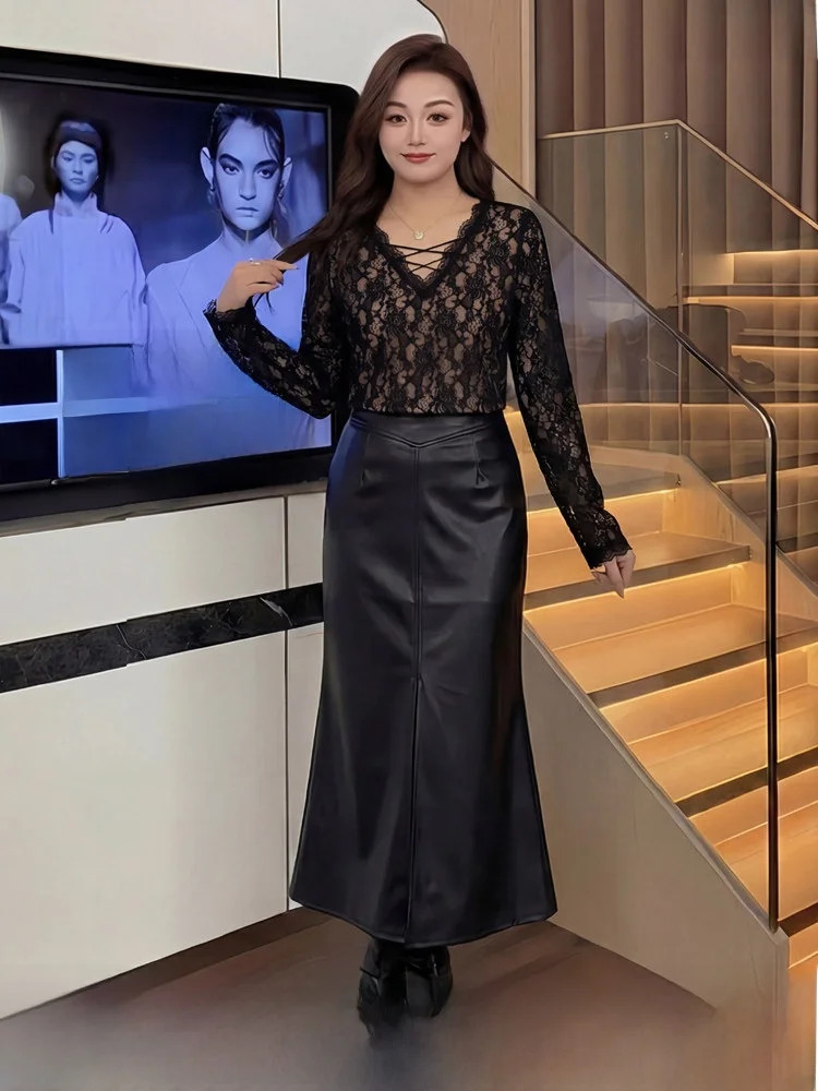 

plus Size Women's Fashion Set Lace Long Sleeve V-Neck Waist-Cinching Top Black Leather Skirt High Waist A-Line Skirt Winter O...