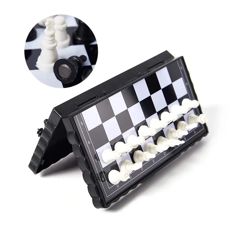 

1 Set Plastic Mini International Chess Folding Magnetic Chessboard Board Game Portable Home Outdoor Kid Toys Light Weight