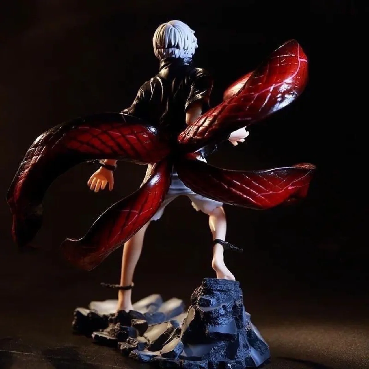 Tokyo Ghoul Kaneki Ken 21cm Figure Mask Model Doll Anime Two Heads Statue Ornament Cool Fight Gifts Toys