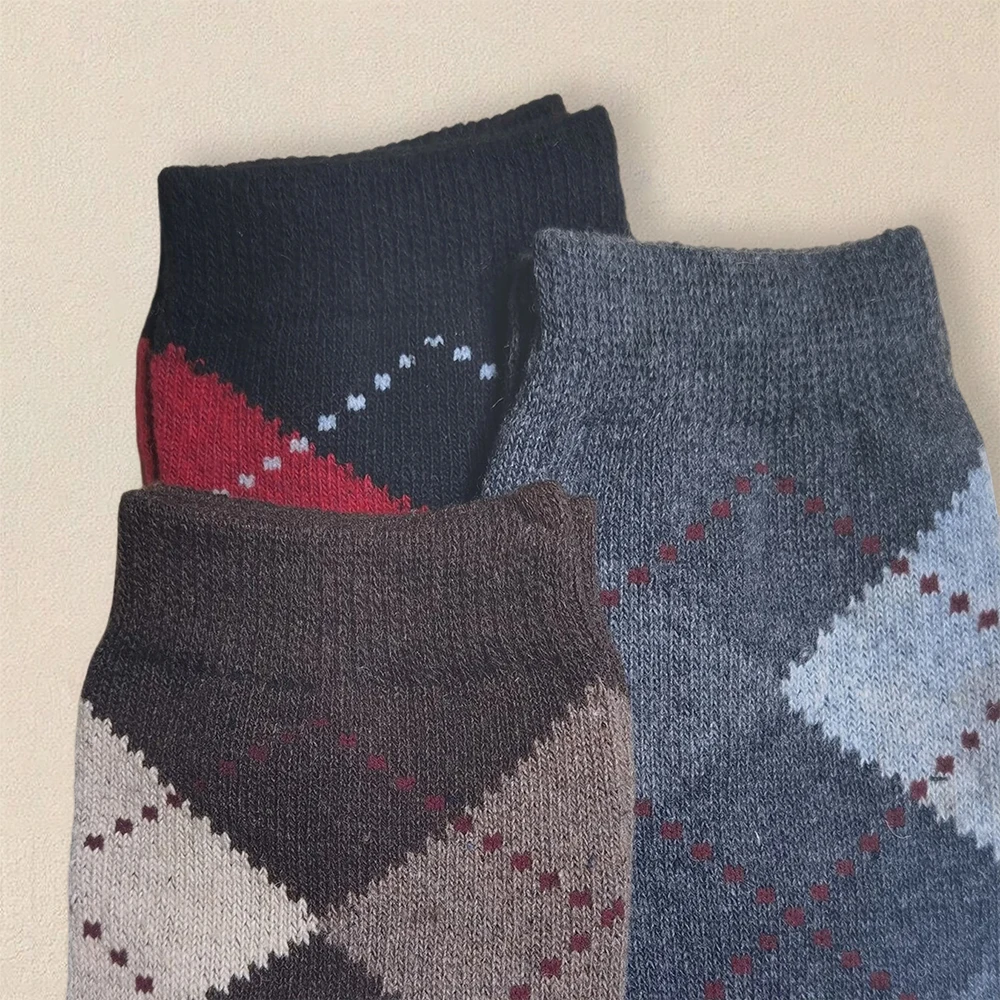 5 Pairs Fashionable Versatile Men Autumn Winter Socks With Geometric Patterns Comfortable Soft and Thickened Casual Socks