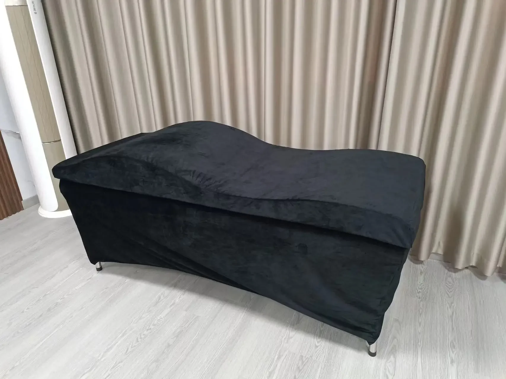 Dessus de lit et couvre-lit à cils, coussin de table de massage ergonomique et incurvé, matelas à cils pour salon de beauté personnalisé