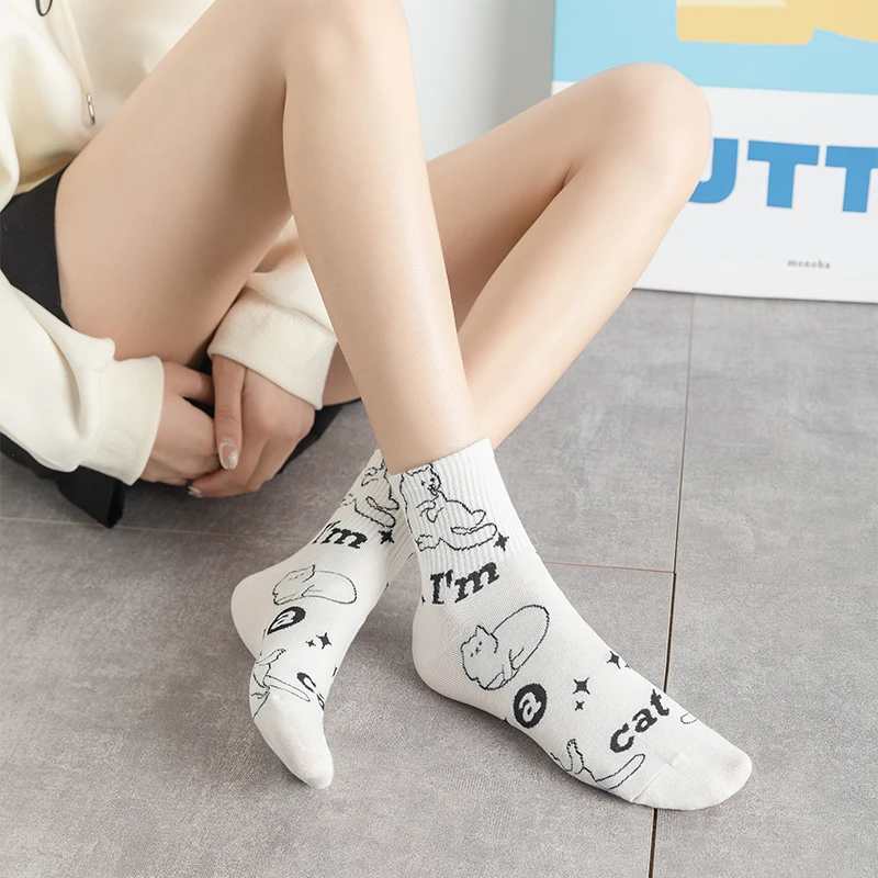 Kawaii Women Crew Socks Japanese Korean Style Cartoon Animal Cat Dog Panda Pattern Streetwear Black White Casual Female Socks