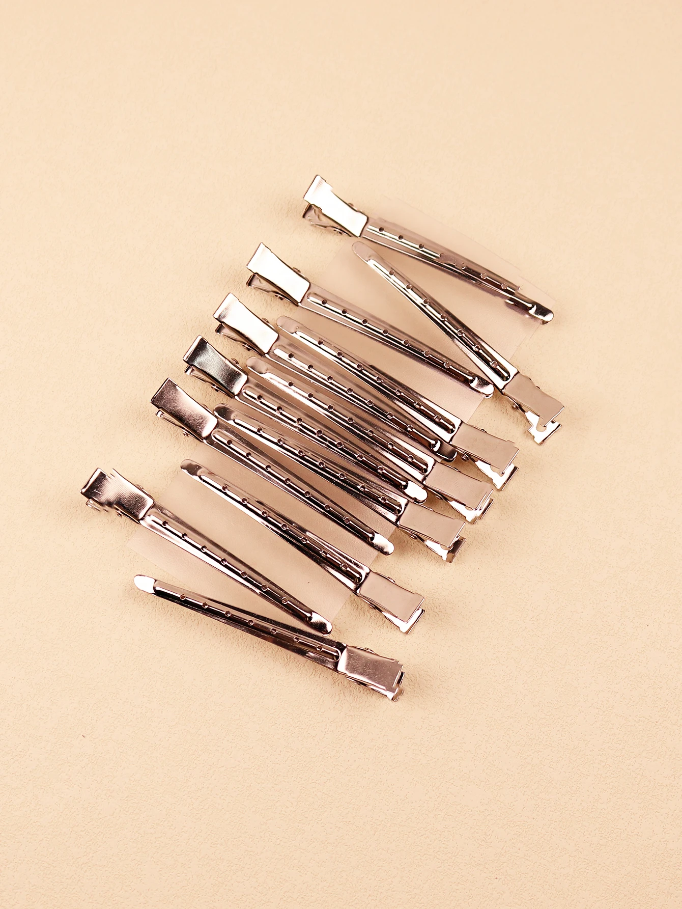 12 Stück Edelstahl Spike Alligator Duck Bill Salon Clips Metallic Haarspangen Haarspangen, speziell für Echthaarperücken