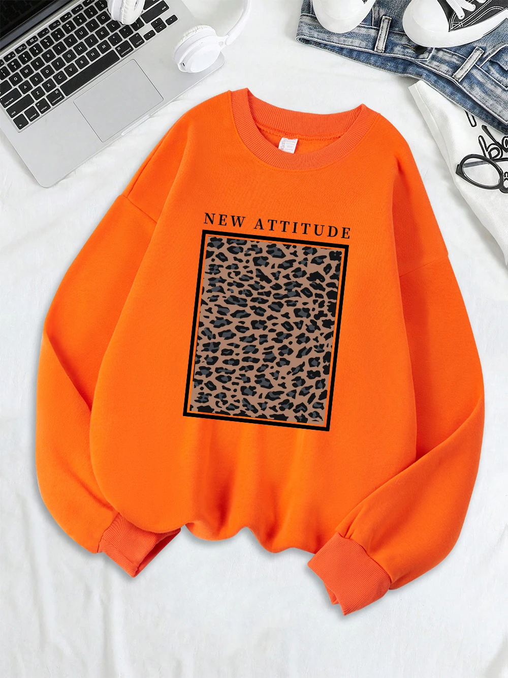 Neue Haltung Leopard Brief Drucke Sweatshirts Frauen Lose Sportliche Hoodies Fleece Warme Crewneck Tops Herbst Bequeme Kleidung