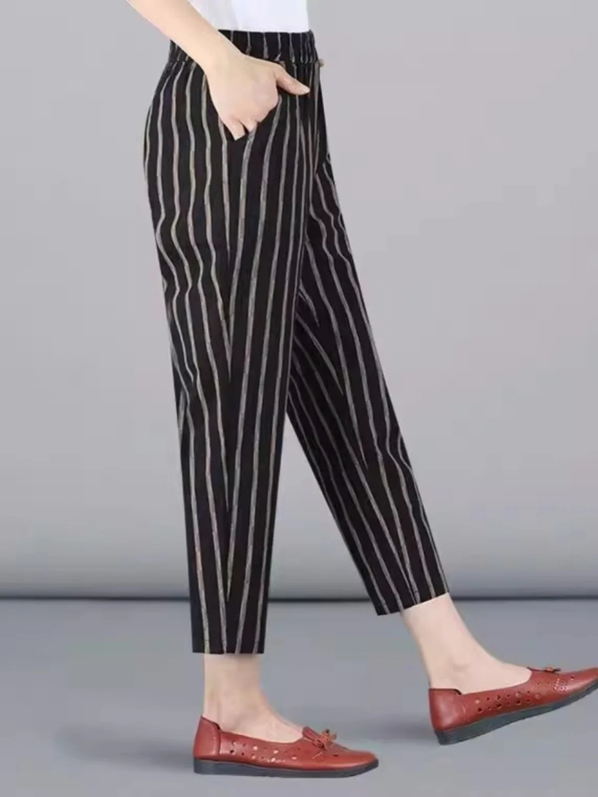 Хлопковые клетчатые брюки для мам, тонкие летние свободные прямые корейские повседневные брюки для женщин среднего возраста и ly