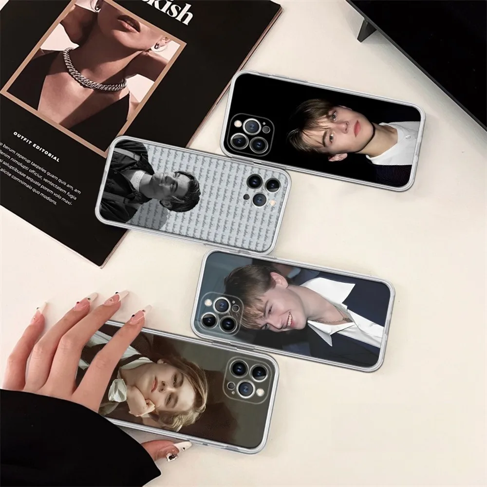 Leonardo Dicaprio Young Phone Case Silicone Soft for iphone 15 14 13 12 11 Pro Mini XS MAX 8 7 6 Plus X XS XR Cover